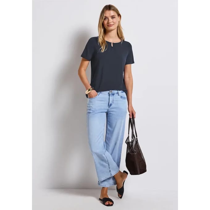Shirt met uitsnijding