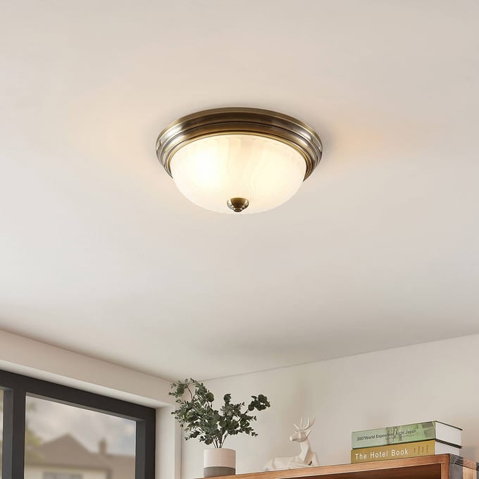 Lindby - plafondlamp - 2lichts - Ijzer, glas - H: 12.2 cm - E27 - antiek messing, opaal wit