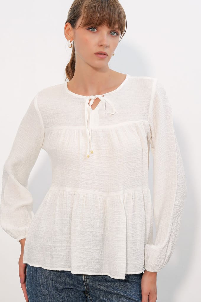 Gestructureerde Blouse met Strikdetail