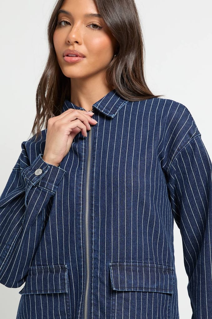 boohoo Dames Gestreepte denim jasje met kraag | Indigo | Maat: 16