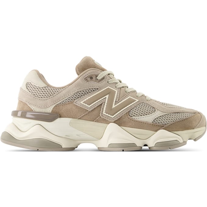 New Balance 9060 Sneakers Dames - Bruin - Maat 40.5 - Leer