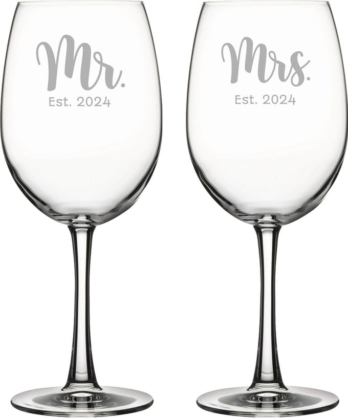 Gegraveerde set rode wijnglazen 58cl Mr. Est. 2024 - Mrs. Est. 2024