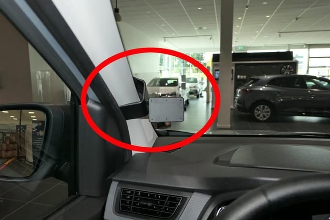 Brodit ProClip houder geschikt voor Renault Express 2022 - Left mount