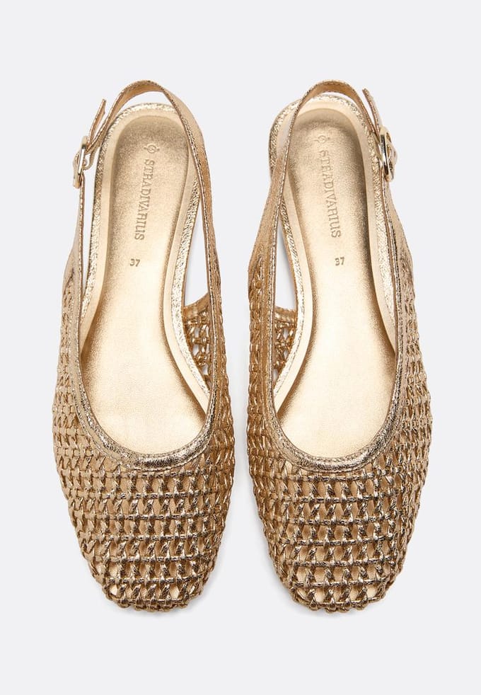 Stradivarius Gevlochten slingback ballerina's  GOUD 40