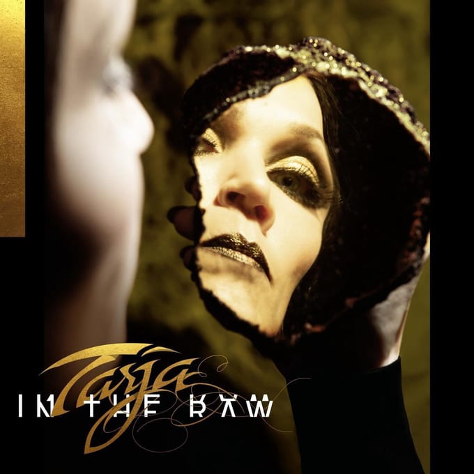 In The Raw (Boxset) (Limited Edititon)