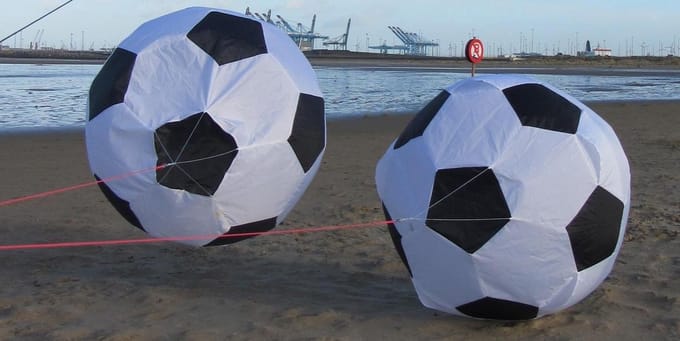 Didak Beach Windzak Voetbal - Diameter 90 cm