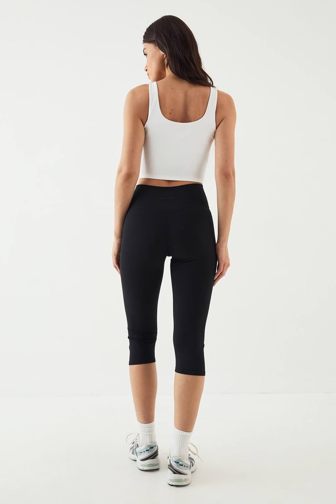 Dames DSGN Studio Ultra Sculpt Wrap Taille Capri Legging | Zwart | Maat: 2XL
