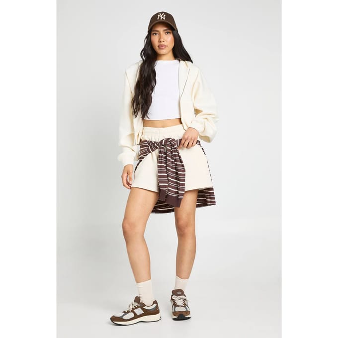 boohoo Dames Tall Sweatshort Met Hoge Taille En Interne Trekkoord | Ecru | Maat: Small