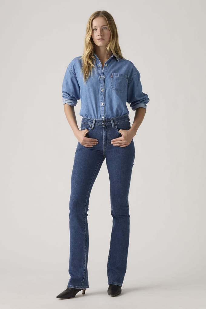 Levi's 725 High Rise Bootcut Jeans Taglia: W31L30 | Pantaloni Outlet | Donna