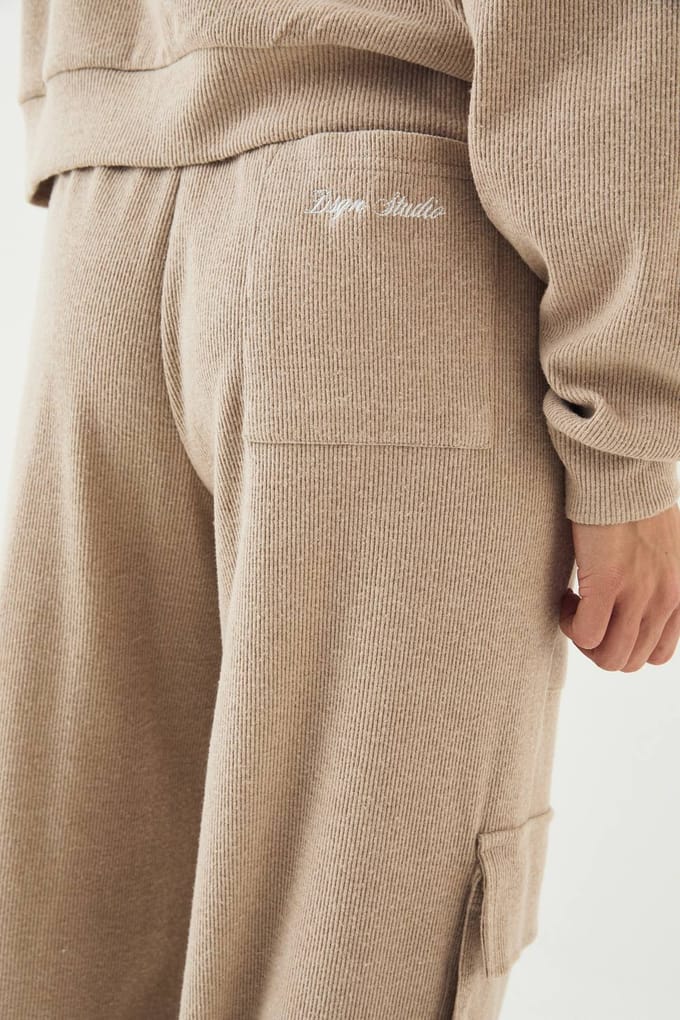 Dames DSGN Studio Geborstelde Rib Cargo Jogger | Stone | Maat: Medium