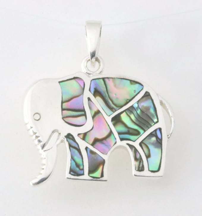 Zilveren olifant hanger met abalone schelp