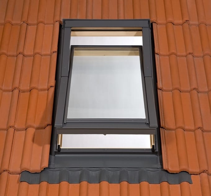 RoofLITE BASE actie dakraam C2A 55x78 inclusief gootstuk