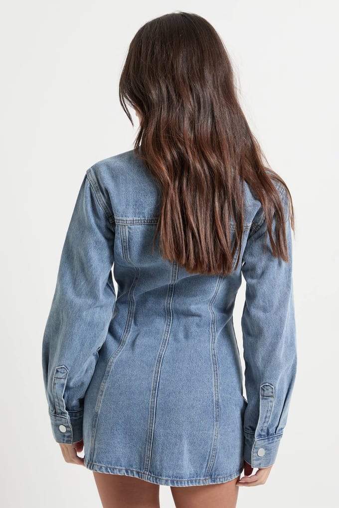 boohoo Dames Petite lange mouwen denimjurk met getailleerde taille | Mid Blue | Maat: 10