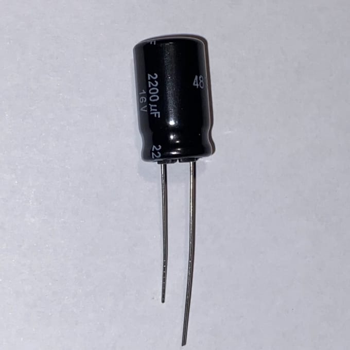 Panasonic 2200uF / 16Volt | 12.5x20mm | Levensduur 10000 uur | per stuk