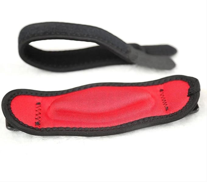 New Age Devi - Verstelbare Elleboog Brace Band - Universeel en Beschermend - Rood