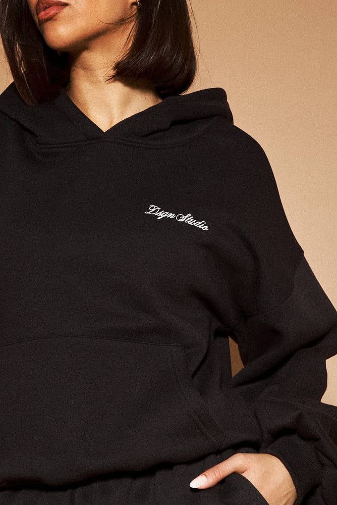 Dames Dsgn Studio Boxy Over-the-head Hoodie | Zwart | Maat: Medium
