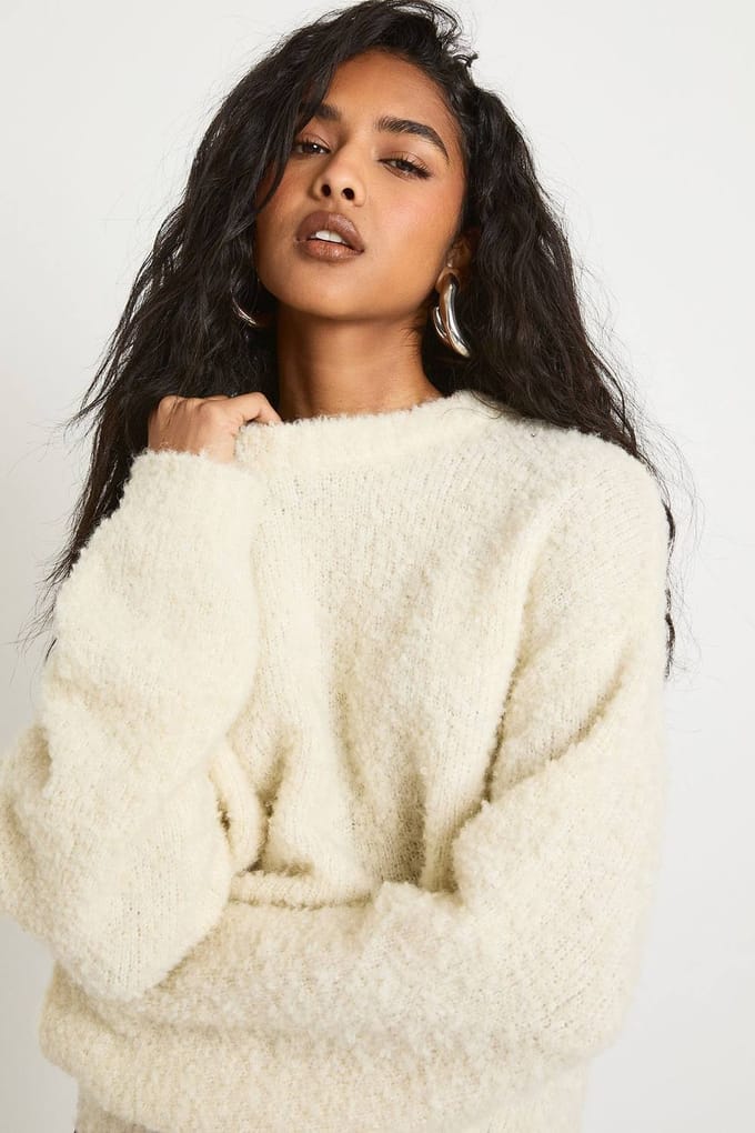 boohoo Dames Ronde Hals Boucle Trui | Creme | Maat: Medium
