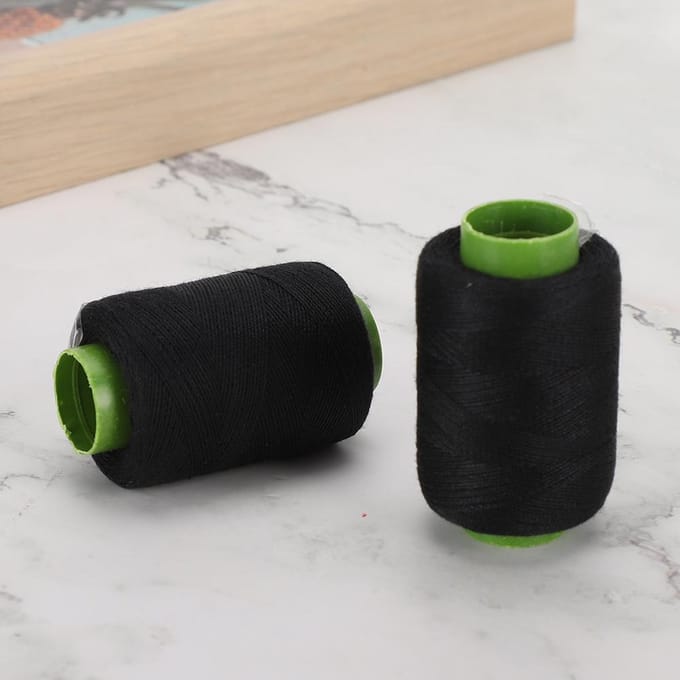 Fil à broder noir Bobine de fil polyester pour quilting Machine à piquer Couture à la main black
