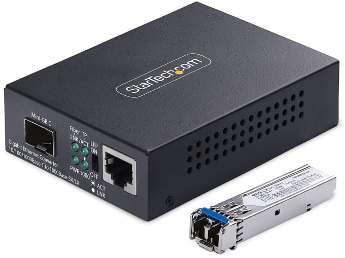 StarTech.com - fibre media converter - 10Mb LAN 100Mb LAN 1GbE - TAA Compliant