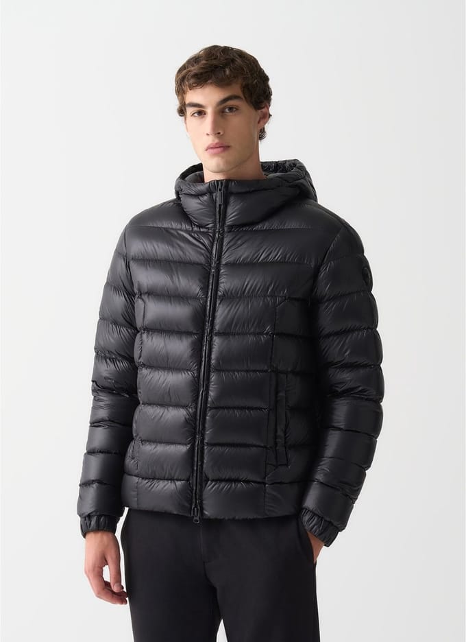 Colmar Glimmend zwart jack met zwarte capuchon
