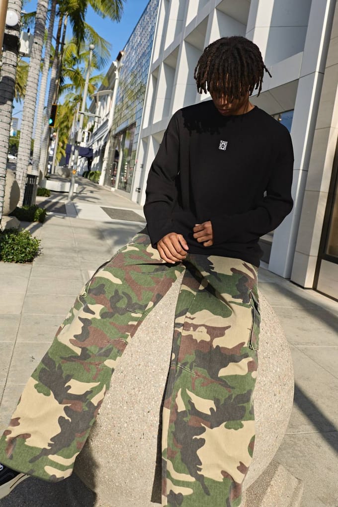 Gewassen Camo Baggy Cargo Jeans | Khaki | Size 32