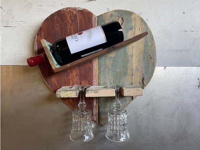 Heart bottle wallhanger