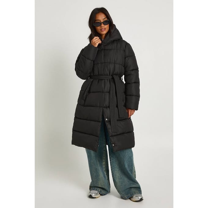 boohoo Dames Petite Longline Pufferjas met riem | Zwart | Maat: 38