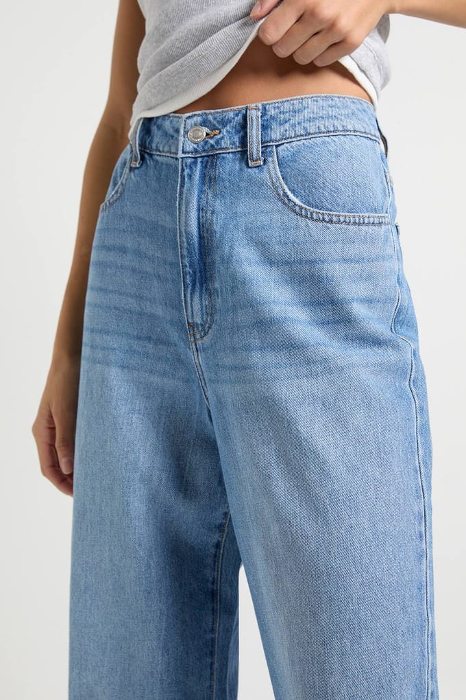 boohoo Dames Tall Basics Hoge Taille Rechte Pijp Jean | Mid Blue | Maat: 6/36L