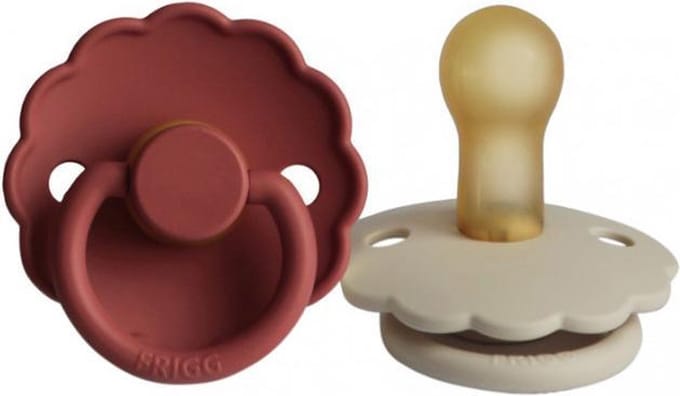 FRIGG Daisy Fopspeen Baked Clay / Cream 6-18 Mnd 2 Stuks