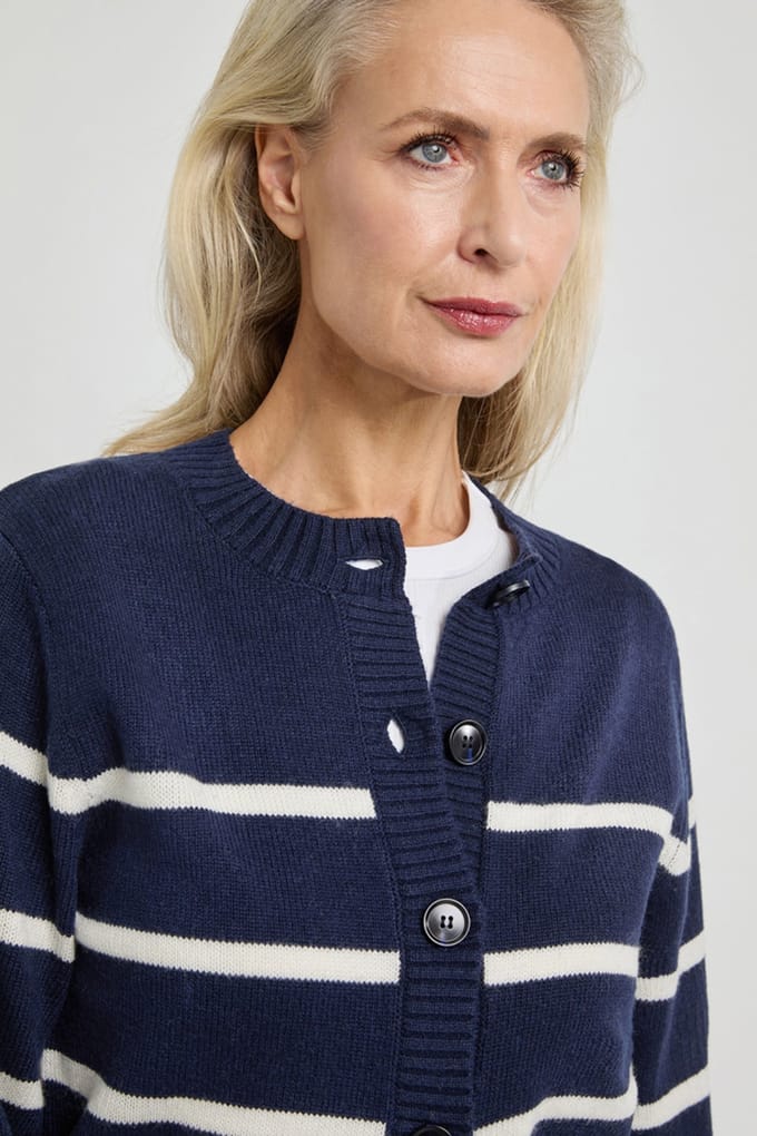 Josephine & Co Anja Cardigan Navy Stripe Größe: M | Jacken Outlet | Damen | Blau