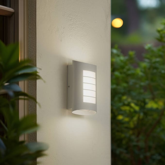 Lindby LED buiten wandlamp Ismael, wit, aluminium, hoogte 26,8 cm
