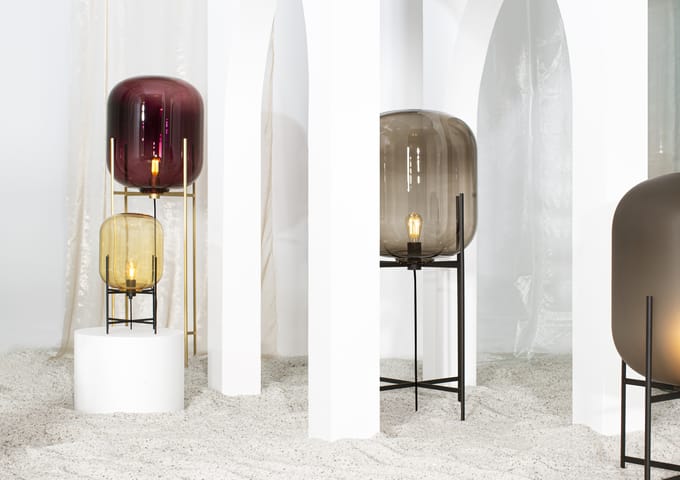 Pulpo - Oda Small vloerlamp - barnsteen-zwart