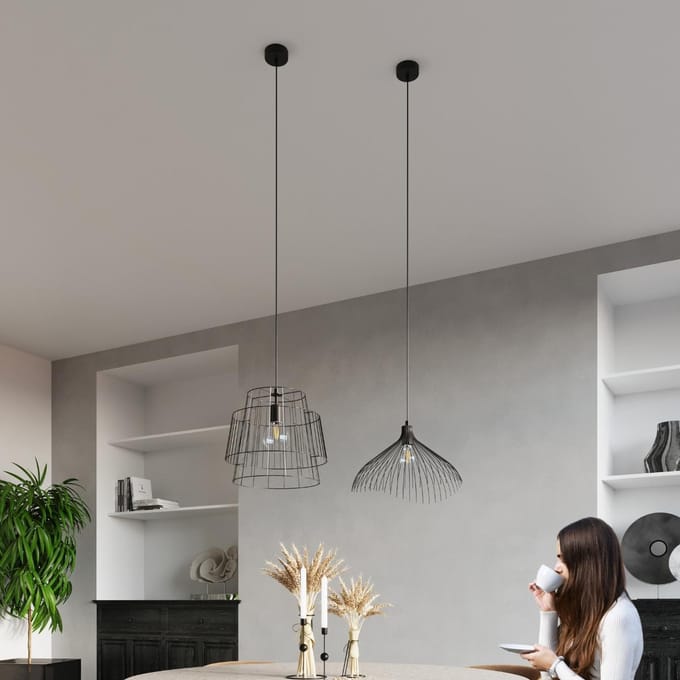 Hanglamp UMB met brede kegelvormige stalen kap - Sollux Lighting - IP20 - Zwart staal behuizing - 40 x 40 x 125 cm - 1 x E27 LED, exclusief lichtbron - Max. 15 W - Industriële hanglamp voor woonkamer, slaapkamer en keuken
