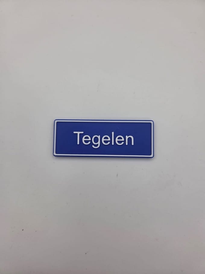 Koelkast Magneet plaatsnaam 8 X 3 CM Tegelen