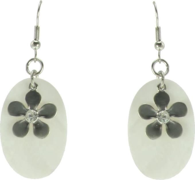 Behave - Oorhangers met schelp en bloem - Zomerse boho look