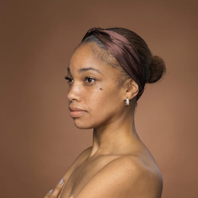 Bruin Satijnen Haarband met Twist - Hoofdband voor Volwassenen - Groot - AfricanFabs®