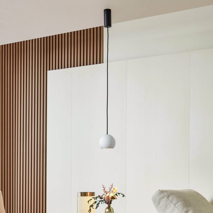 Lucande LED hanglamp Darkorin, wit, inkepingen, gips, 12 cm