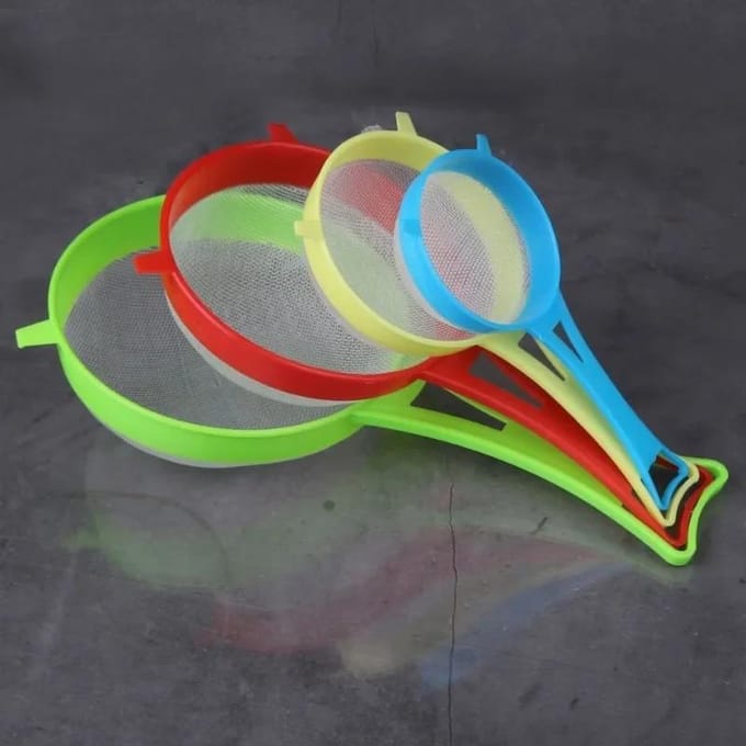 4 Pièces/ensemble Multi Couleur Tamis À Farine En Plastique Passoire De Cuisine Tamis Multi-usages Passoire Ensemble Quatre Tailles BRICOLAGE Outils De Cuisine 4pcs white