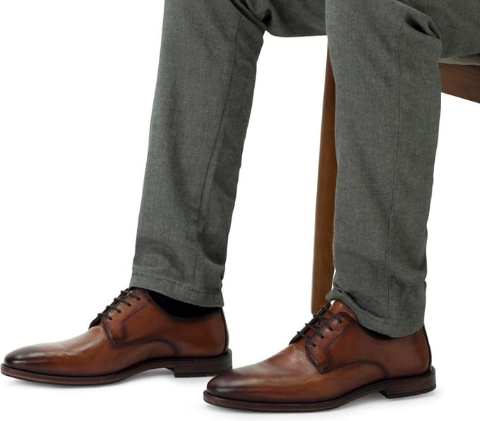Manfield - Heren - Cognac leren veterschoenen - Maat 45