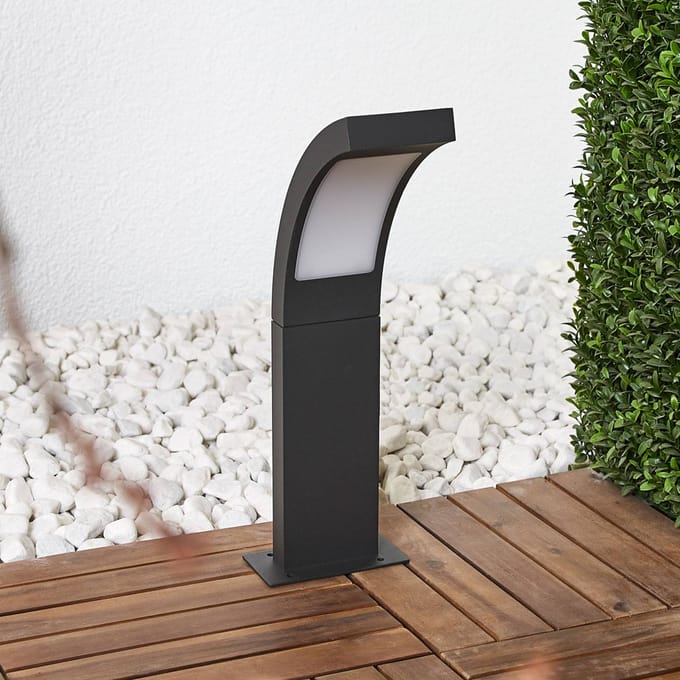 Lucande LED sokkellamp Juvia, 40 cm, antraciet, IP54