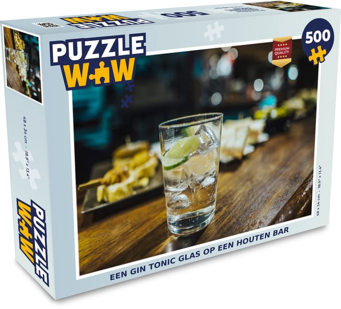 Puzzel Een gin tonic glas op een houten bar - Legpuzzel - Puzzel 500 stukjes