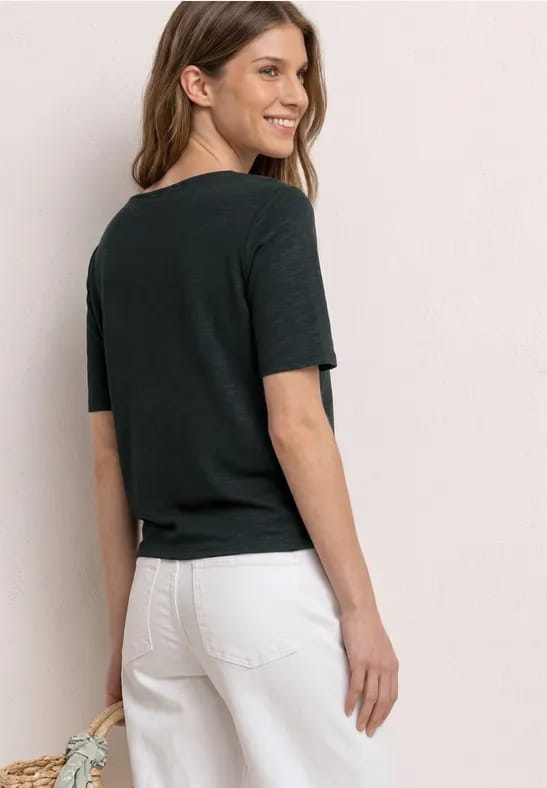 Shirt met korte mouwen en knoopdetail