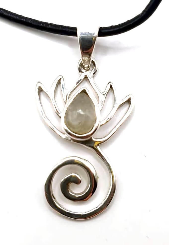 Zilver lotus hanger met maansteen(3036MSV)