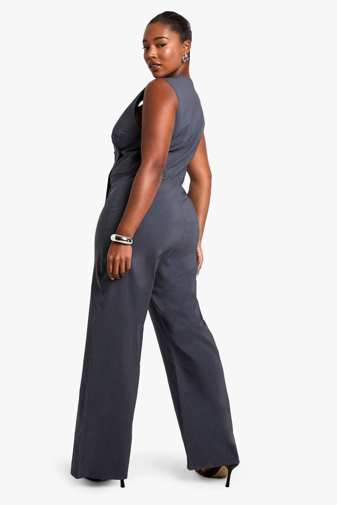 boohoo Dames plus bengaline gilet jumpsuit | Charcoal | Maat: 26