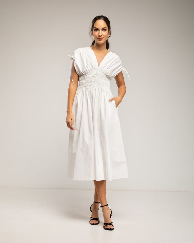 Midi-jurk met elastische taille en borst, rimpelmouwen en zakken