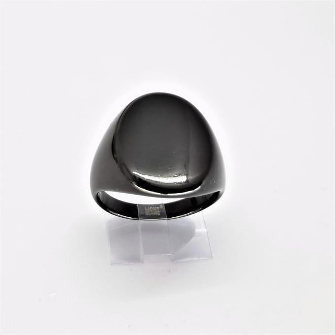 Schitterend - Stoer - RVS ovale mannen zegelring maat 20 zwart glans coating.