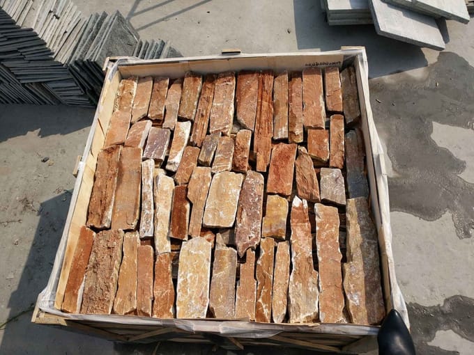 Rocks Yellow Quartzite 3-5cm - met hoekstukken - verkoop per krat 18M2