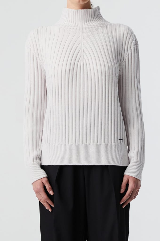 AlphaTauri Foras V1.y8.02 Pullover Off White Maat: L | Sweaters Outlet | Dames | Wit