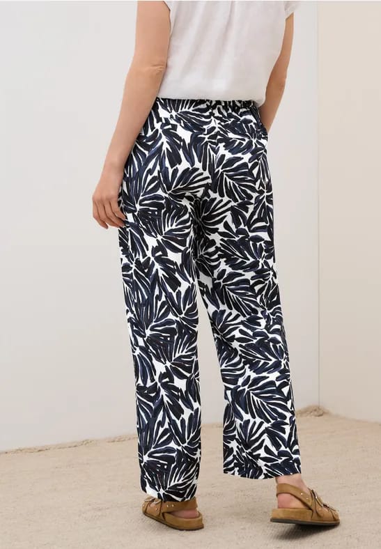 Broek van crêpe met patroon