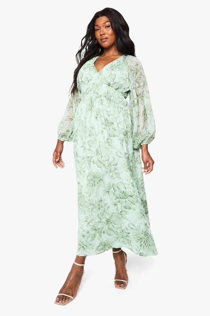boohoo Dames Plus Floral Chiffon Jurk met geruimde blousonmouwen | Sage | Maat: 20